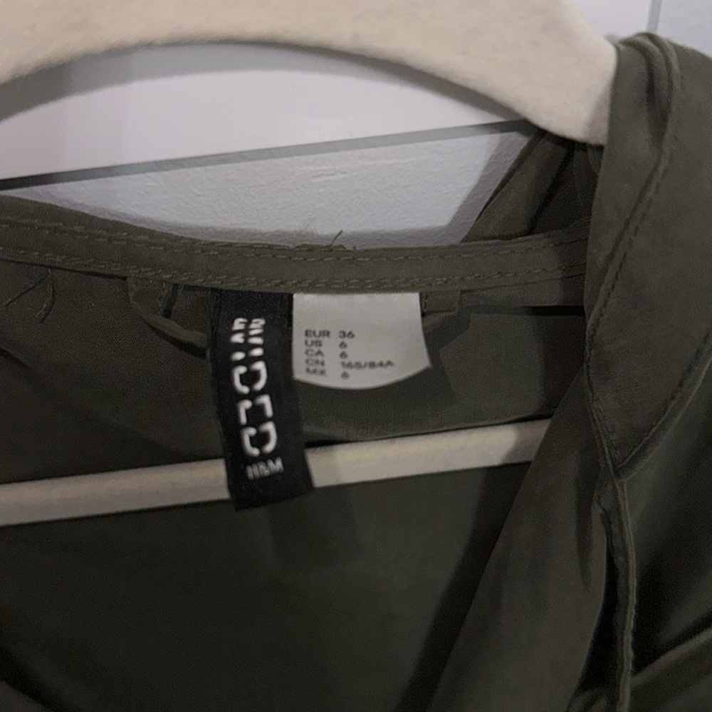 H&M zip up - Picture 2 of 3